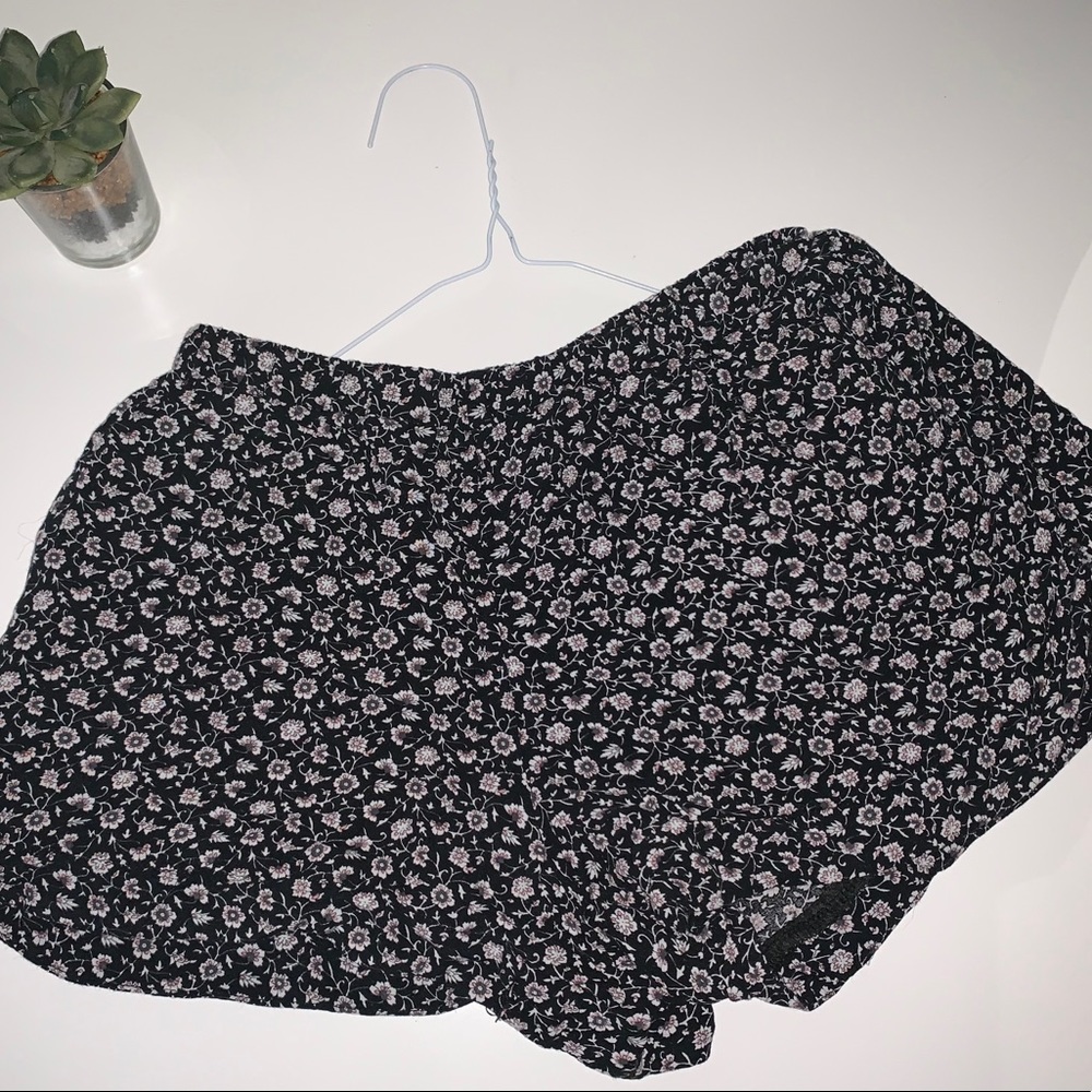 Brandy Melville shorts